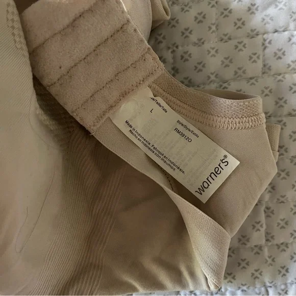 3/$15 Large beige bra see photos for details - Picture 3 of 5